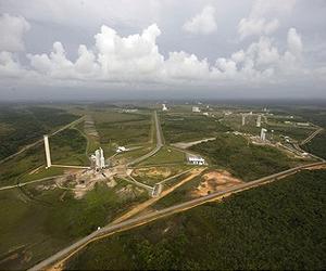 Ariane 5s are readied in parallel for Arianespace's next heavy-lift flights