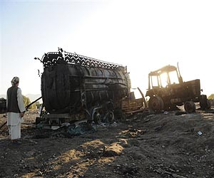 Suicide bomb targets NATO convoy outside Kabul airport