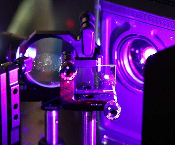 AFRL experiments with heat flow to manipulate quantum materials