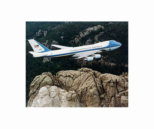 Air Force One: iconic jet gets the Trump treatment