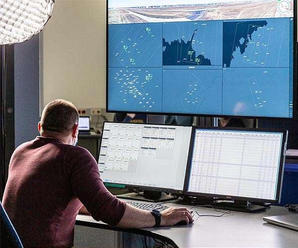 Controlling multiple airports from one control centre