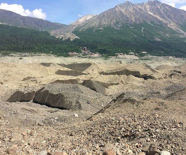 Half of glaciers vanish with 1.5 degrees of warming