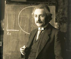 Einstein's 'spooky action' common in large quantum systems