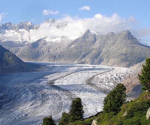New report finds 2022 'disastrous year' for melting Swiss glaciers