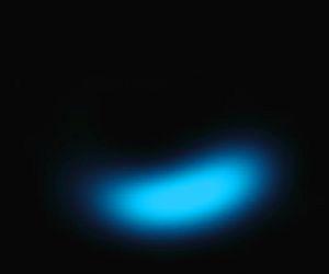 'Dust trap' around distant star may solve planet formation mystery