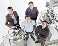 Australian teams set new records for silicon quantum computing