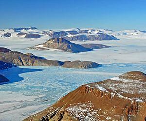 Clues to climate cycles dug from south pole snow pit