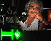 UCI team is first to capture motion of single molecule in real time