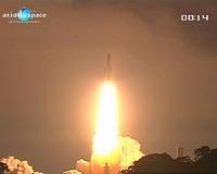 Ariane 5 gives dual lift to the THOR 7 and SICRAL 2 satellites