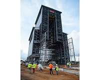 First rollout of Ariane 6 mobile gantry