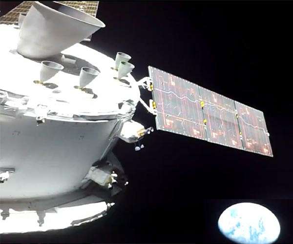 Artemis I captures new images of Earth, the moon and Orion spacecraft