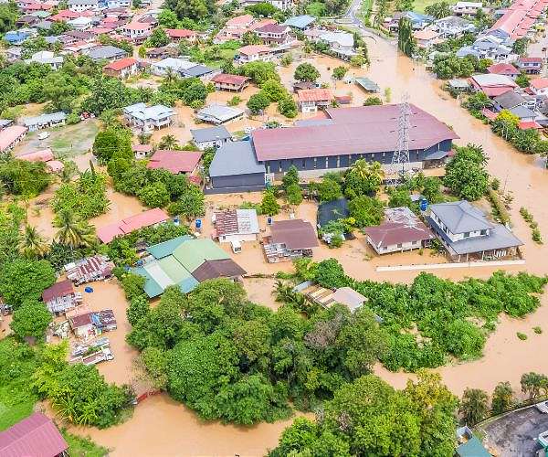 Millions in SE Asia battle floods, death toll passes 250