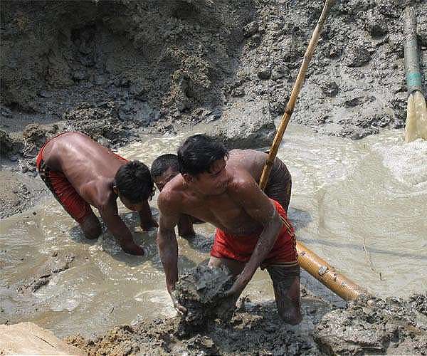 In Colombia, a river's 'rights' swept away by mining and conflict
