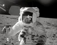 Supernova iron found on the moon