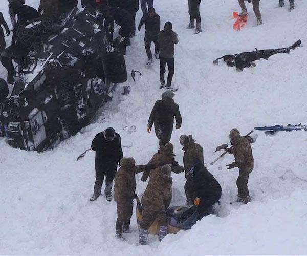 Two dead, two missing after avalanche hits Tibet's Mt Shishapangma