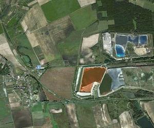 Can Hungary's Red Sludge Be Made Less Toxic With Carbon