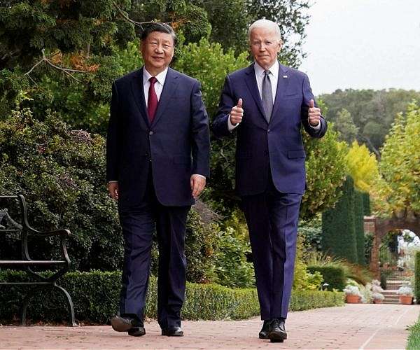 Zelensky invites Biden and Xi to attend Ukraine peace summit