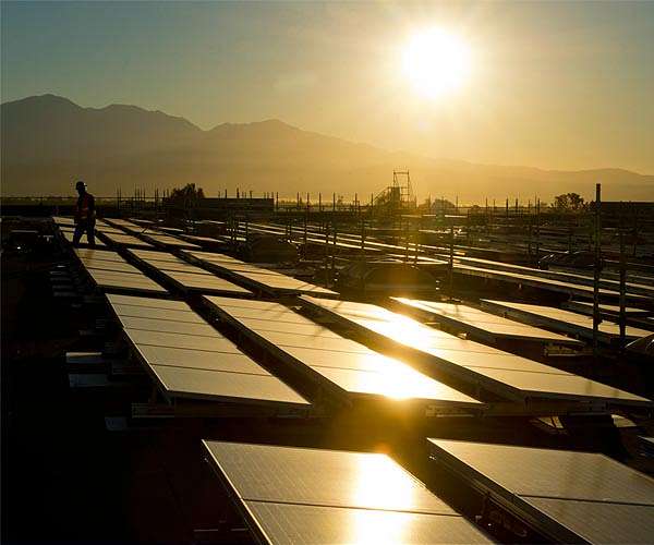 Private investment in California's solar energy industry increases climate vulnerabilities, study finds
