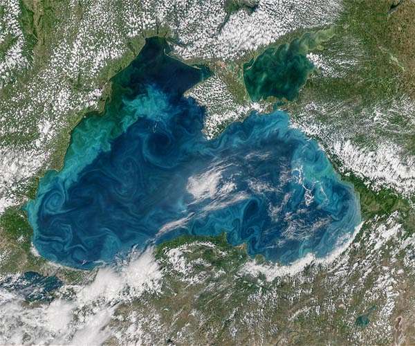 US to send two warships to Black Sea, says Turkey
