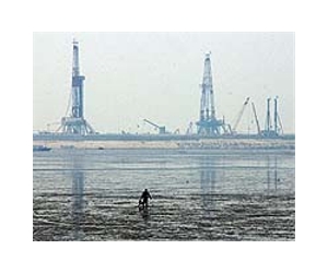 China orders probe into ConocoPhillips oil spill