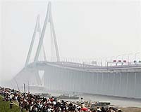China sets up first environmental exchange