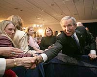 Bush: early Iraq withdrawal would be 'catastrophic'