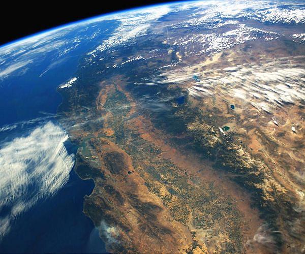 Unprecedented water curbs kick in for drought-hit Los Angeles