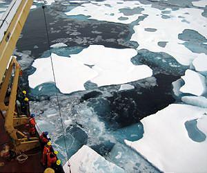 New Study by WHOI Scientists Provides Baseline Measurements of Carbon in Arctic Ocean