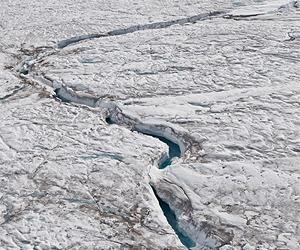 Lie of the land beneath glaciers influences impact on sea levels