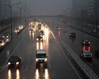 Carnegie Mellon's smart headlights spare the eyes of oncoming drivers