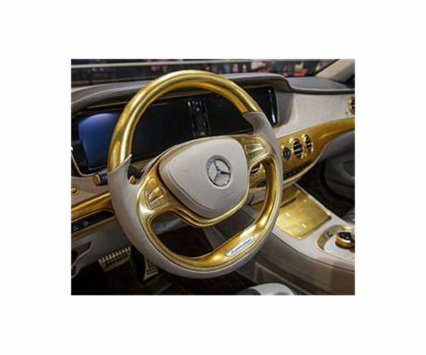Mercedes-Benz reports profit plunge on China sales slump