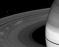 Ghostly 'Spokes' Puff Out From Saturn's Ring's
