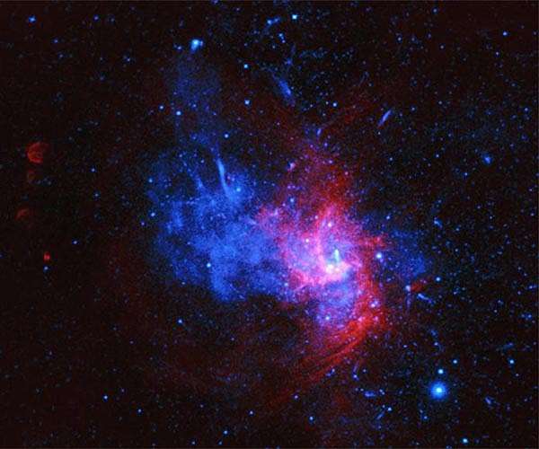 Rare blast's remains discovered in Milky Way's center