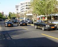 Chilean cabbies block traffic in protest against Uber