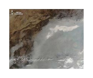 China's thick smog arrives in Japan