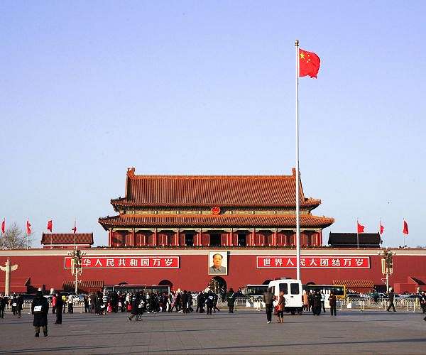 China's Xi meets Indonesian president in Beijing