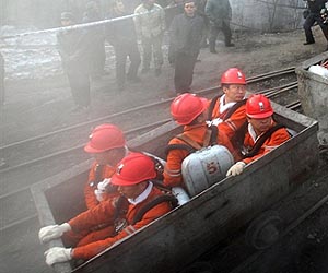 China says coal mine deaths fall in 2009