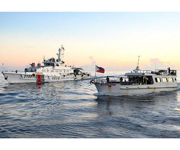 China Coast Guard becoming 'more aggressive': Philippines