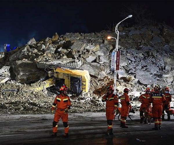 Death toll in southwest China landslide rises to 10