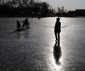 Six people die in China cold snap: state media