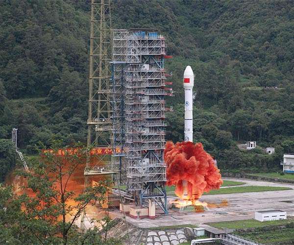 China launches communication technology satellite aboard Long March 3B