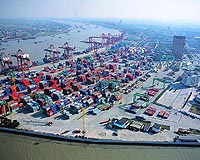 EU figures show resilient China trade, lower deficit