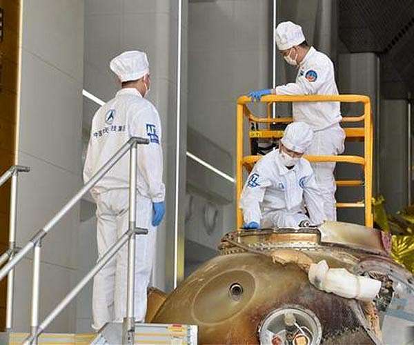 China opens Shenzhou-13 return capsule
