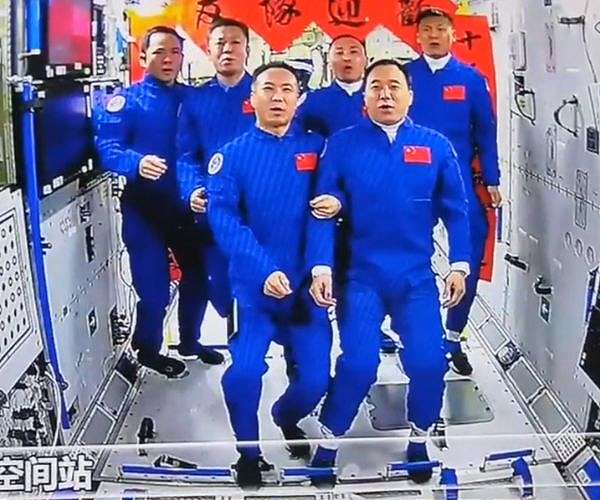 Astronauts meet in Tiangong space station core module