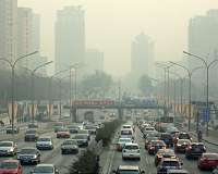 China car sales edge down in Feb: industry group