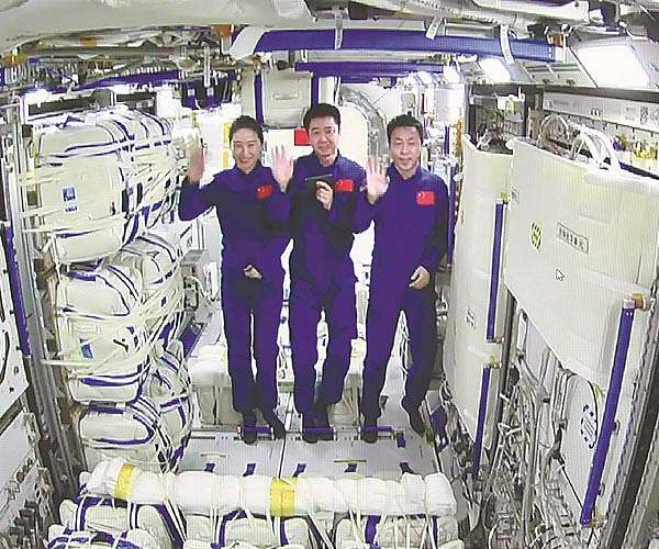 Astronauts enter China's Mengtian lab module for first time