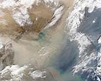 Dust plays role in warmer global temps: study