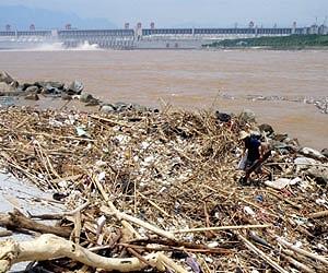 78,000 tonnes of debris fished from China's Three Gorges Dam