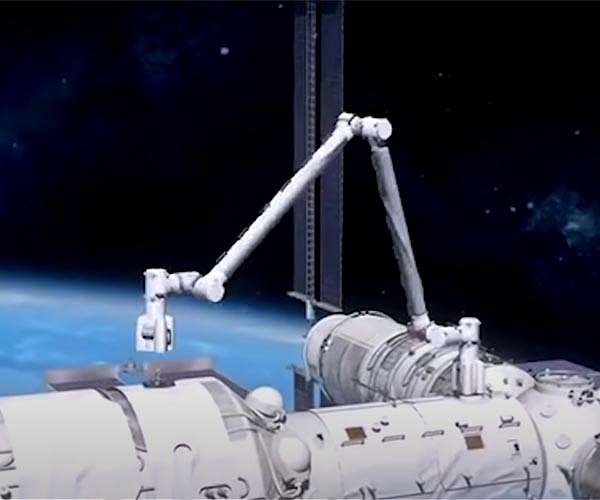 Mechanical arm is Chinese astronauts' space helper