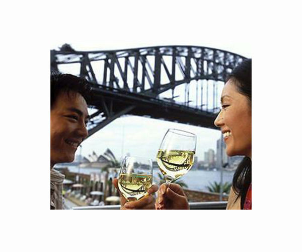Chinese-Australians report discrimination as Beijing, virus tensions mount